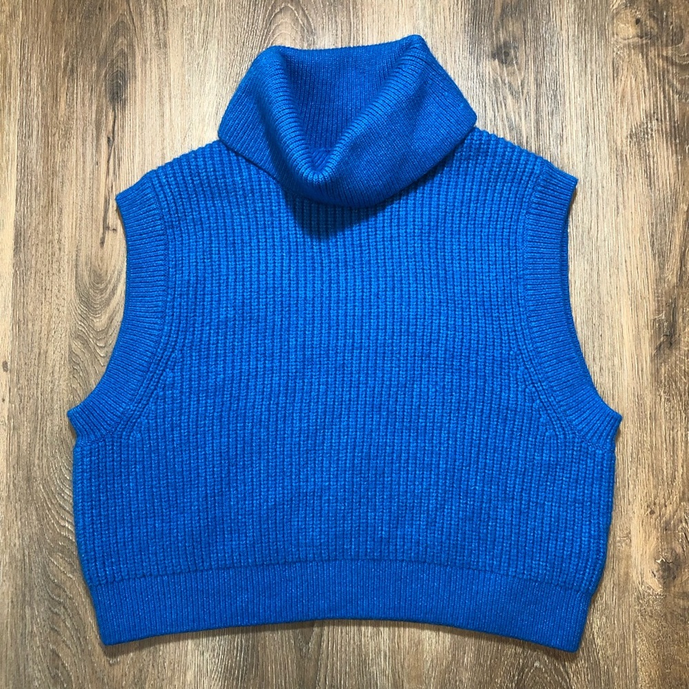 RW&CO. Cropped Cowl Neck Sweater Vest